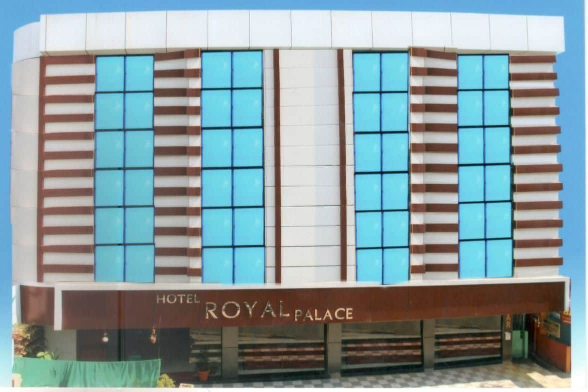 Hotel Royal Palace 布莱尔港 外观 照片